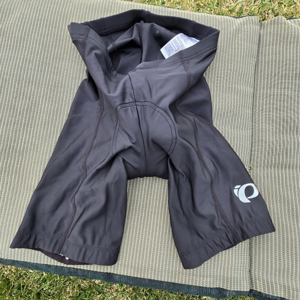 SOLD Pearl Izumi select bike shorts M